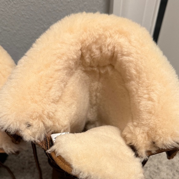 UGG Australia Adirondack Tall Boots - Picture 5 of 8